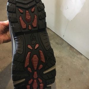 Barely Used Men’s Northface hiking boots size 10